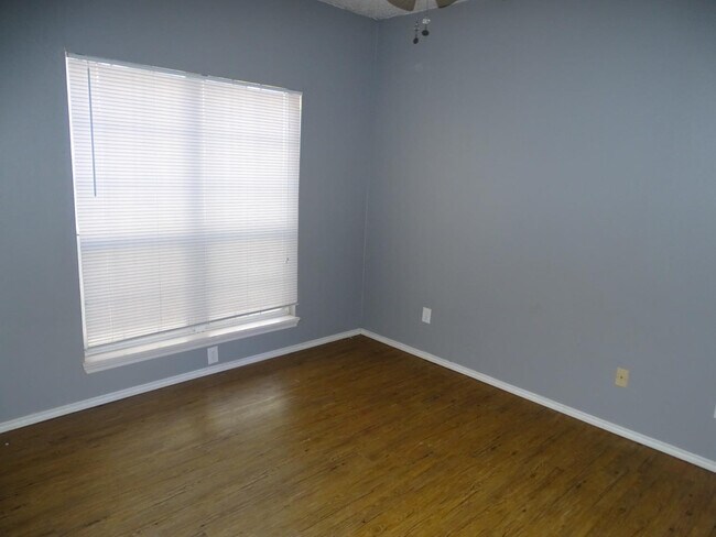 Building Photo - 5102 80th St