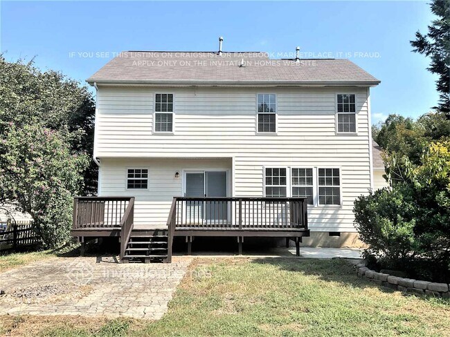 Building Photo - 2384 Saguaro Ln