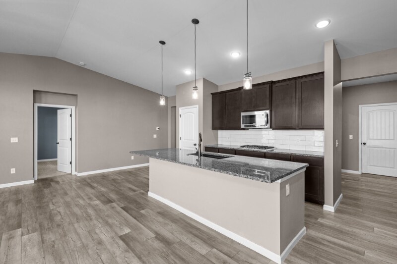 Building Photo - 1702 Rivercroft Dr