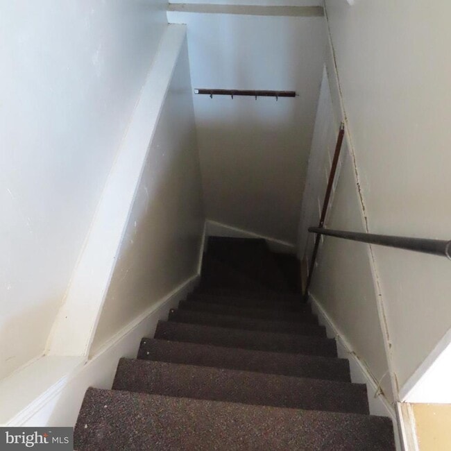 Building Photo - 1410 Gillan Dr