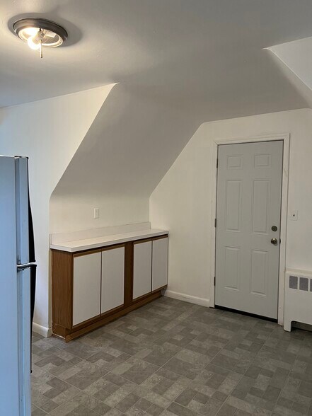 Building Photo - 25 Alder Dr