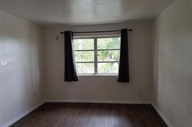 Building Photo - 7851 Miller Dr