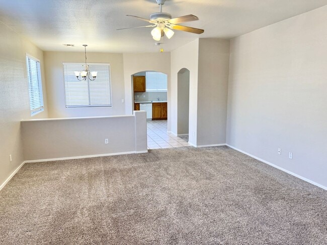 Building Photo - 4 Bedroom/3 Bath Single Level Home in Litchfield Park