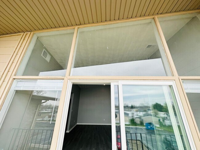 Building Photo - Experience Luxury Living at Bellagio Living I: Modern Apartments in Lawrence, Indiana