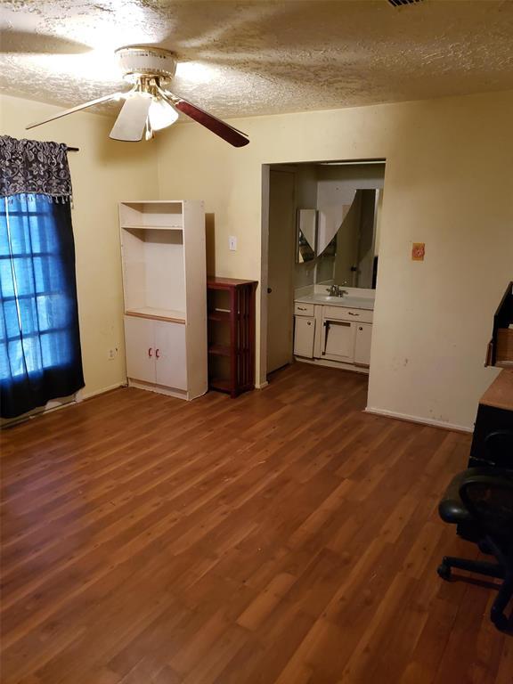 Building Photo - 12821 Clarewood Dr