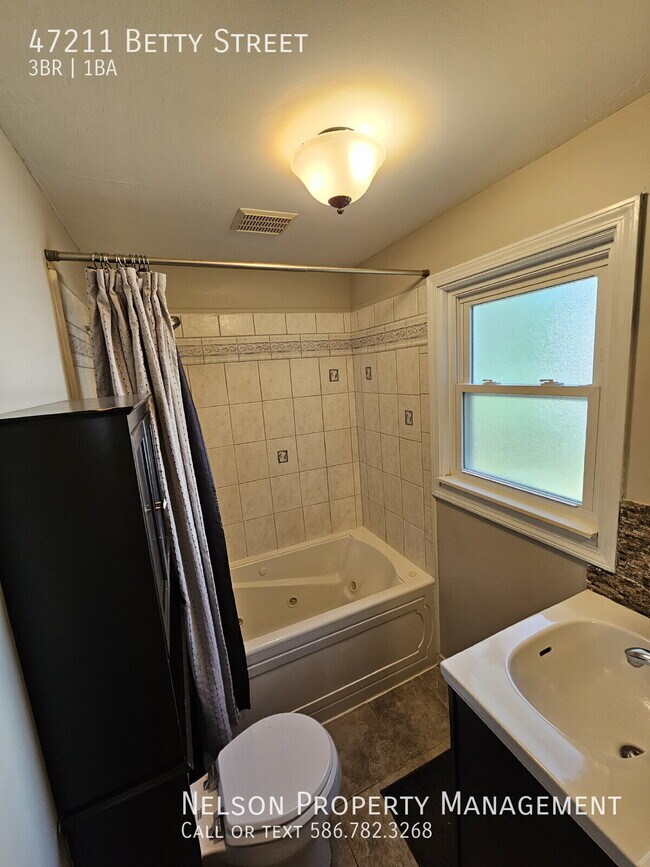 Building Photo - 47211 Betty St