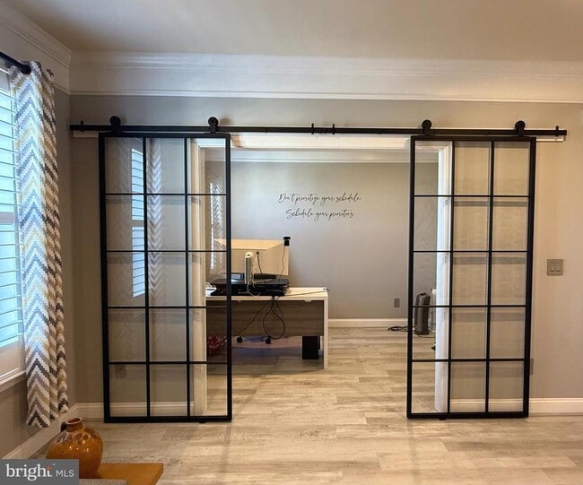 Building Photo - 7548 Morris St