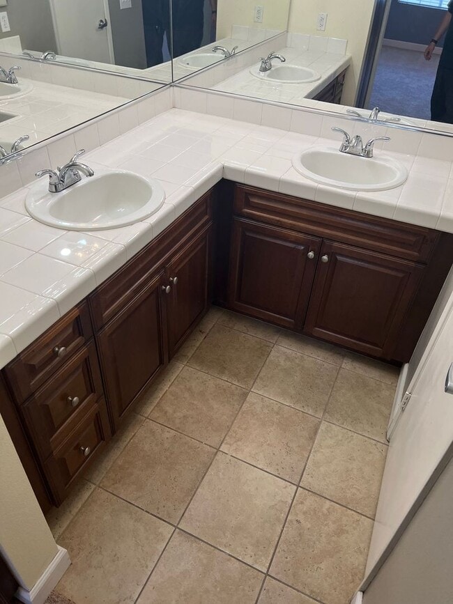Building Photo - **Charming 1bed 1bath Condo located in the...