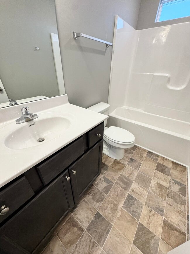 Building Photo - 127 Landry Ln