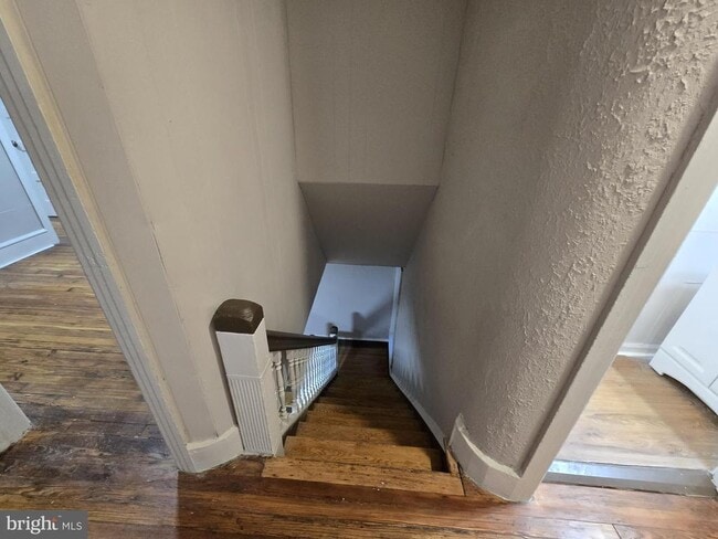 Building Photo - 2536 W Cumberland St