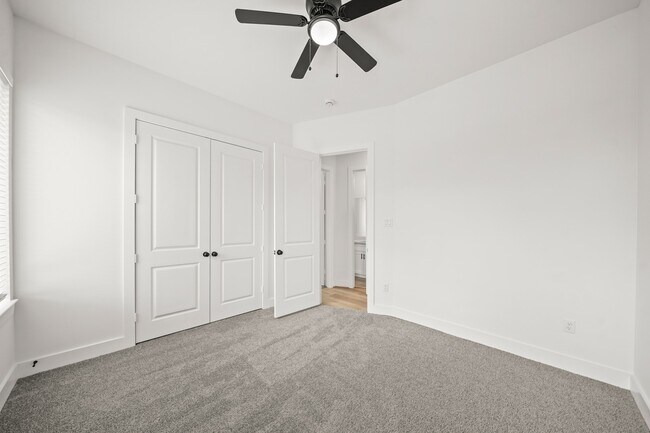 Building Photo - 3419 Tuam St