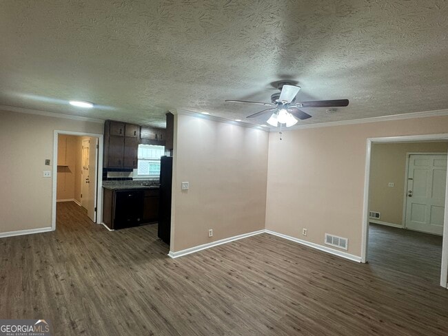 Building Photo - 827 San Miguel Dr