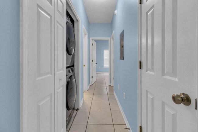 Building Photo - 1501 Partin Dr N