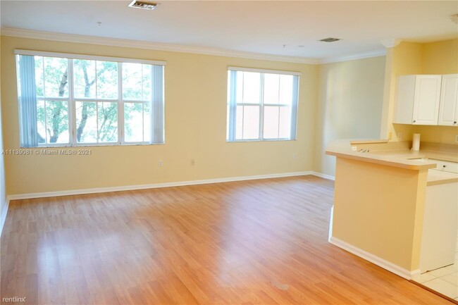 Building Photo - 1 br, 1 bath Condo - 4508 SW 160th Ave 450...