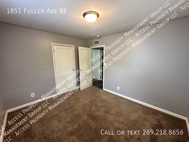 Building Photo - 1851 Fuller Ave NE