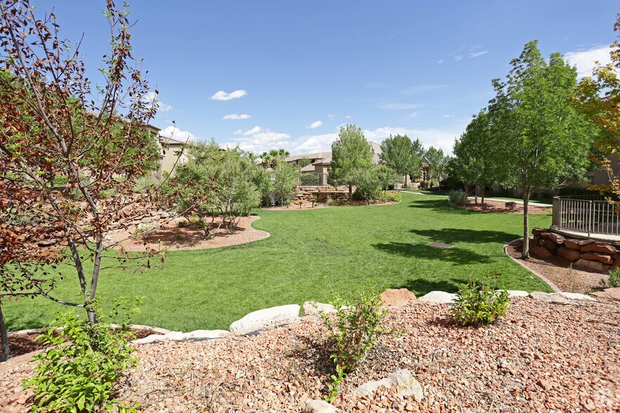 The Falls at Mesa Point 368 S Mall Dr Saint UT 84790