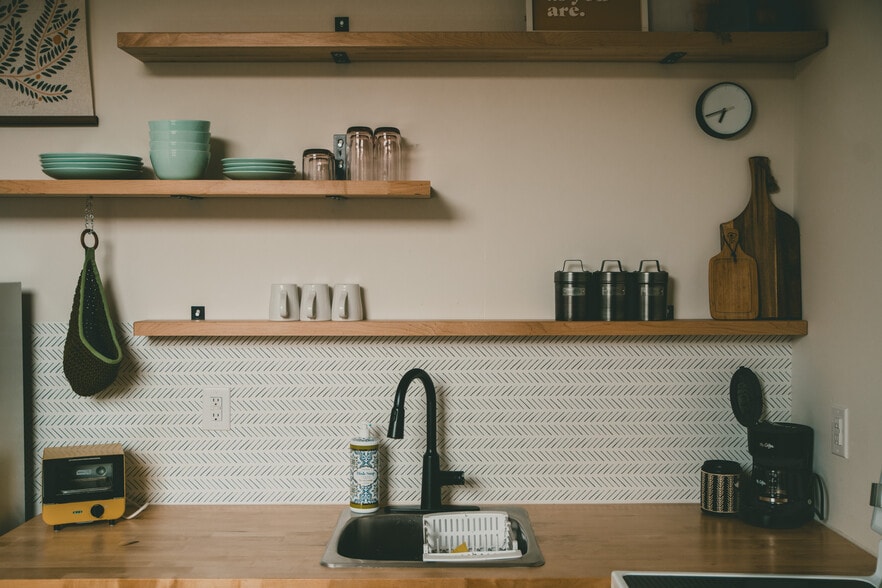 Building Photo - 100 State St N