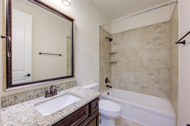 Building Photo - 6611 Hollow Bay Ct