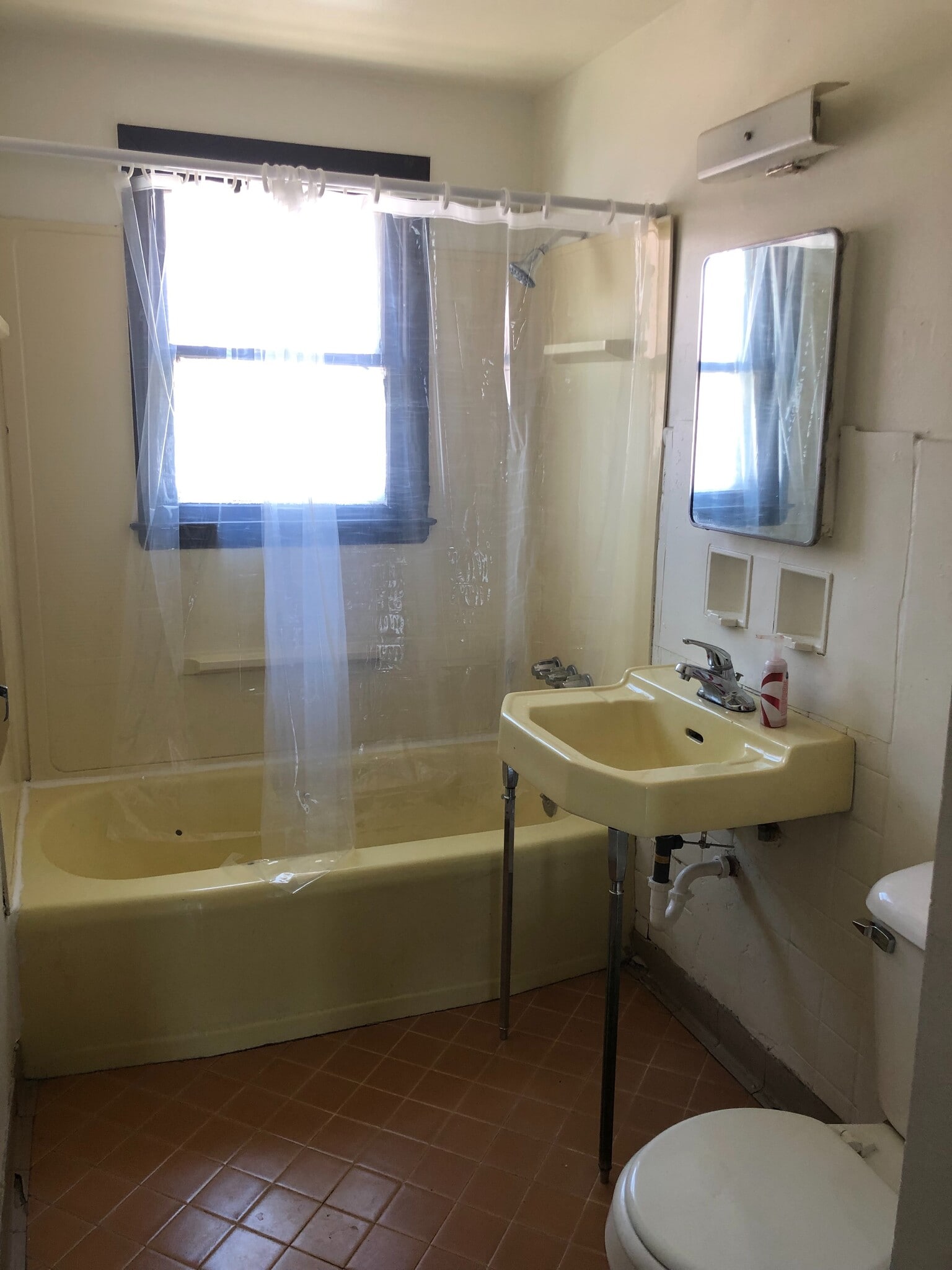 Building Photo - 7429 W Beckett Ave