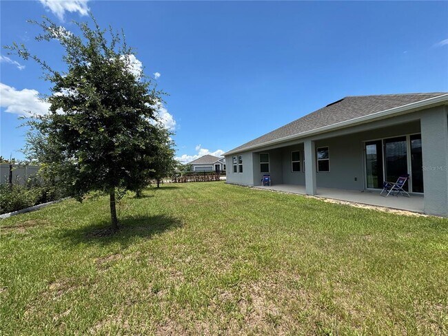 Building Photo - 715 Blue Citrus Ln