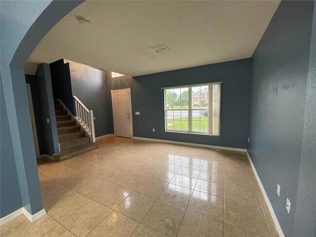 Building Photo - 526 Elbridge Pl
