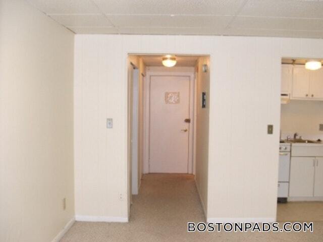 Building Photo - 62 Boylston St