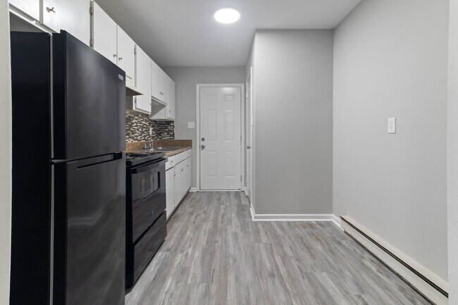 Building Photo - 6441 Starbrook Dr