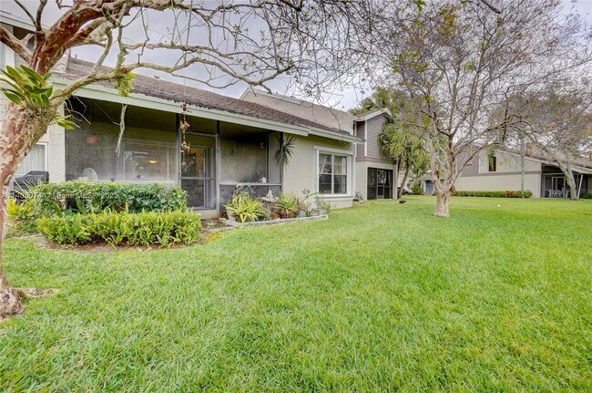 Building Photo - 662 Woodgate Ln