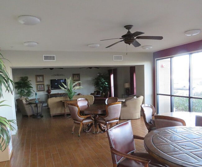 Access to shared clubhouse - 1085 Shop Rd