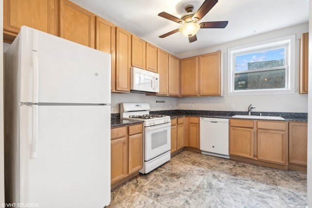 Primary Photo - 5111 N Kenmore Ave