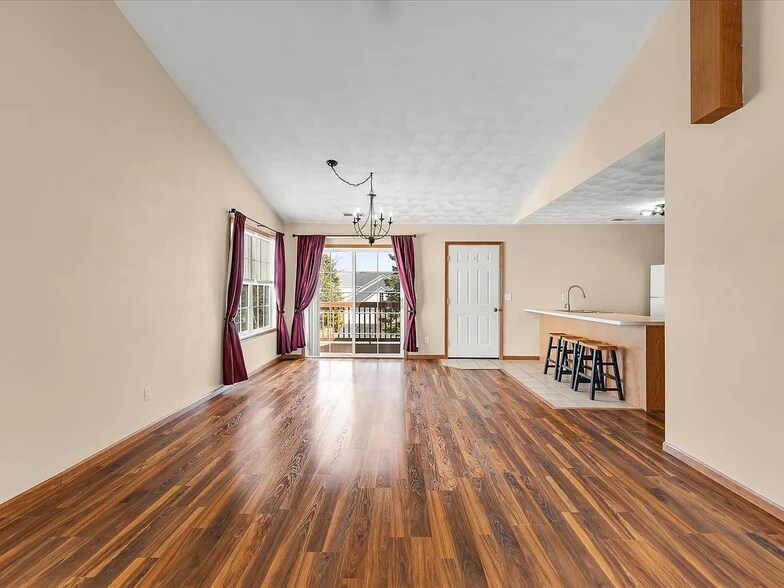 Building Photo - 10184 Metalmark Ln