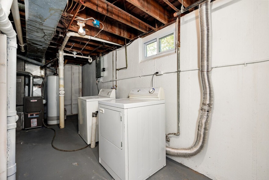 Building Photo - 4423 Vance Ave