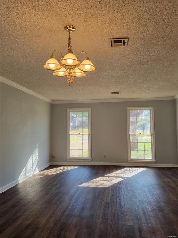 Building Photo - 2044 Edinburgh Dr