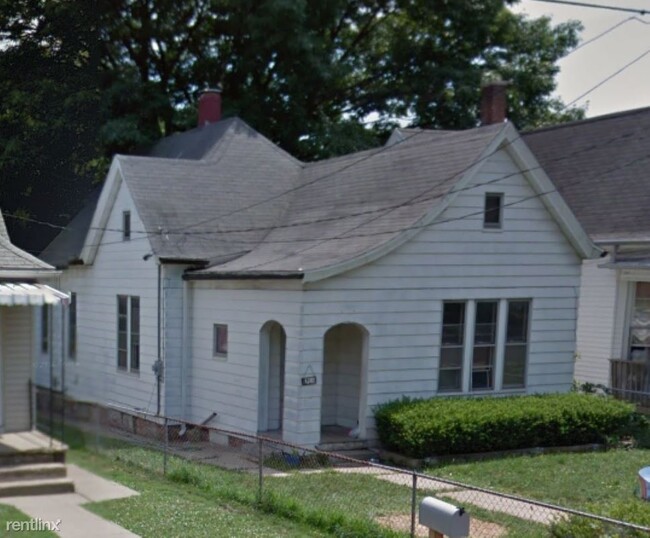 Primary Photo - 3 br, 1 bath House - 2216 Northeast Monroe...