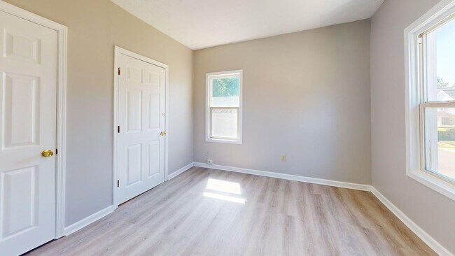 Building Photo - 877-879 Rudyard Rd, Cleveland, OH 44110