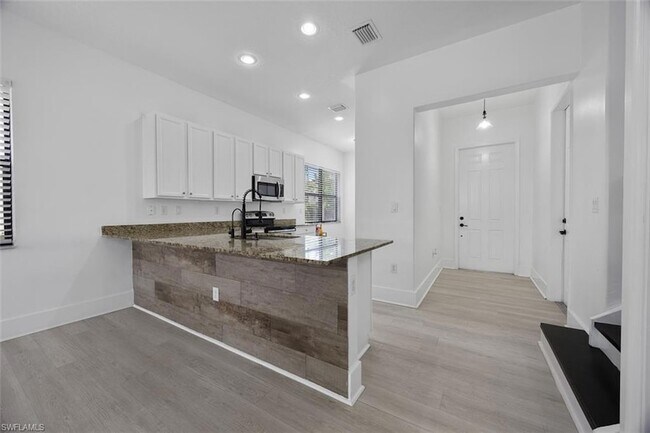 Building Photo - 5360 Brin Way