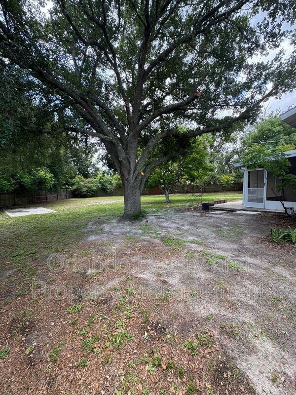 Building Photo - 105 Shomate Dr