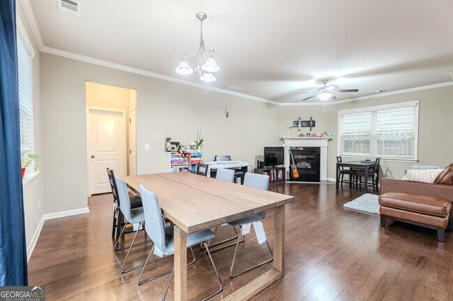 Building Photo - 801 Village Field Ct NW