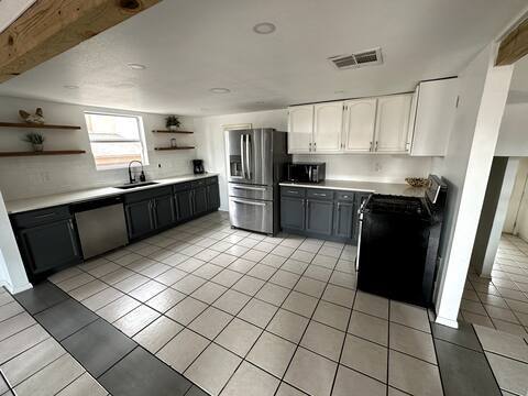 Building Photo - 1313 Michelangelo Dr