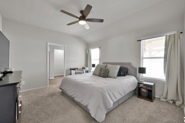 Building Photo - 13916 Great Pnes Ct