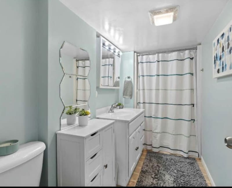 Building Photo - 38697 4th Ave