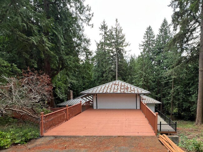 Building Photo - Freshly Remodeled 5BR Home in Prime Bellevue Enatai