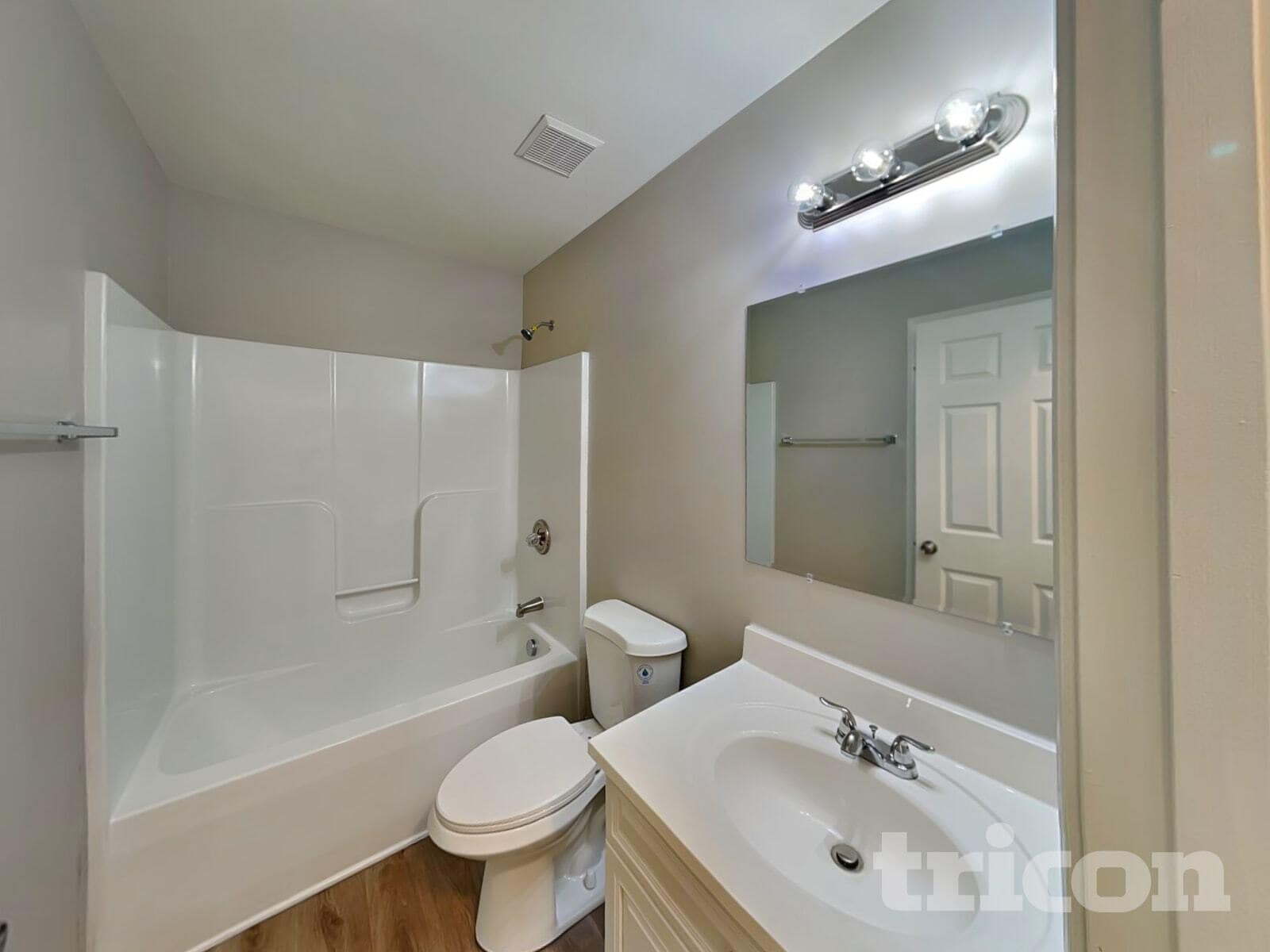 Building Photo - 1670 Red Bird Cir SE