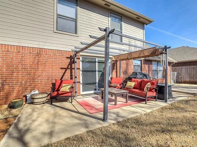 Building Photo - 2912 Canyon Oaks Ct