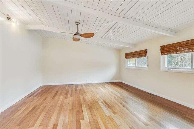 Building Photo - 3121 Lynnray Dr