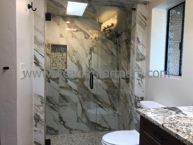 Building Photo - Newly Remolded Three bedroom home with pool and spa