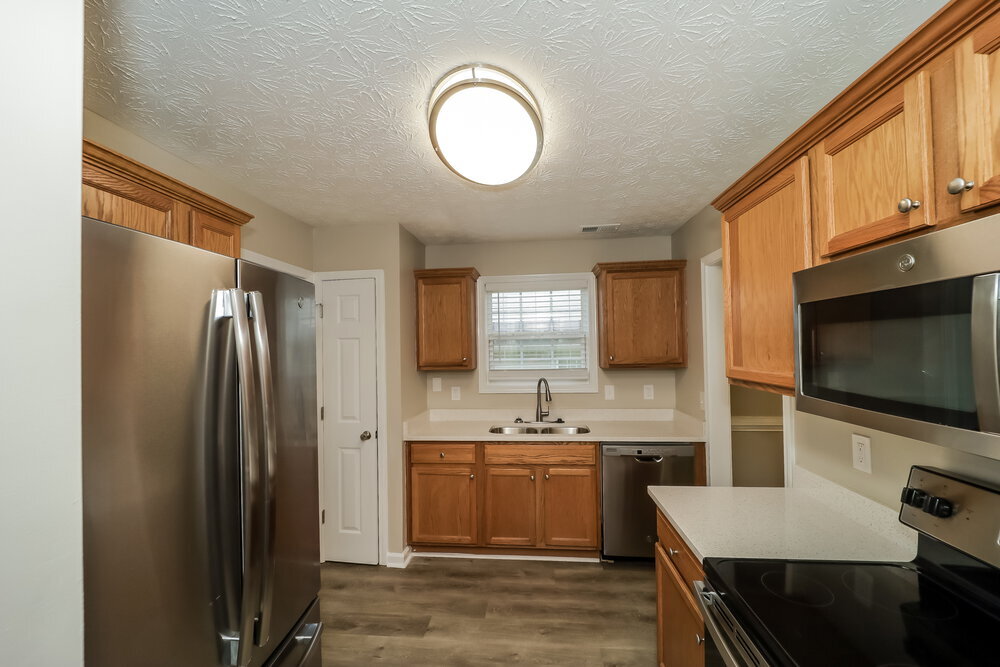 Building Photo - 208 Arbor Creek Dr