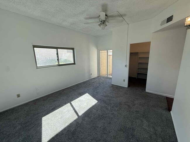 Building Photo - 8141 E Daniella Cir