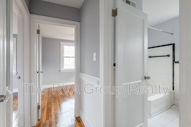 Building Photo - 6605 Horsepen Rd