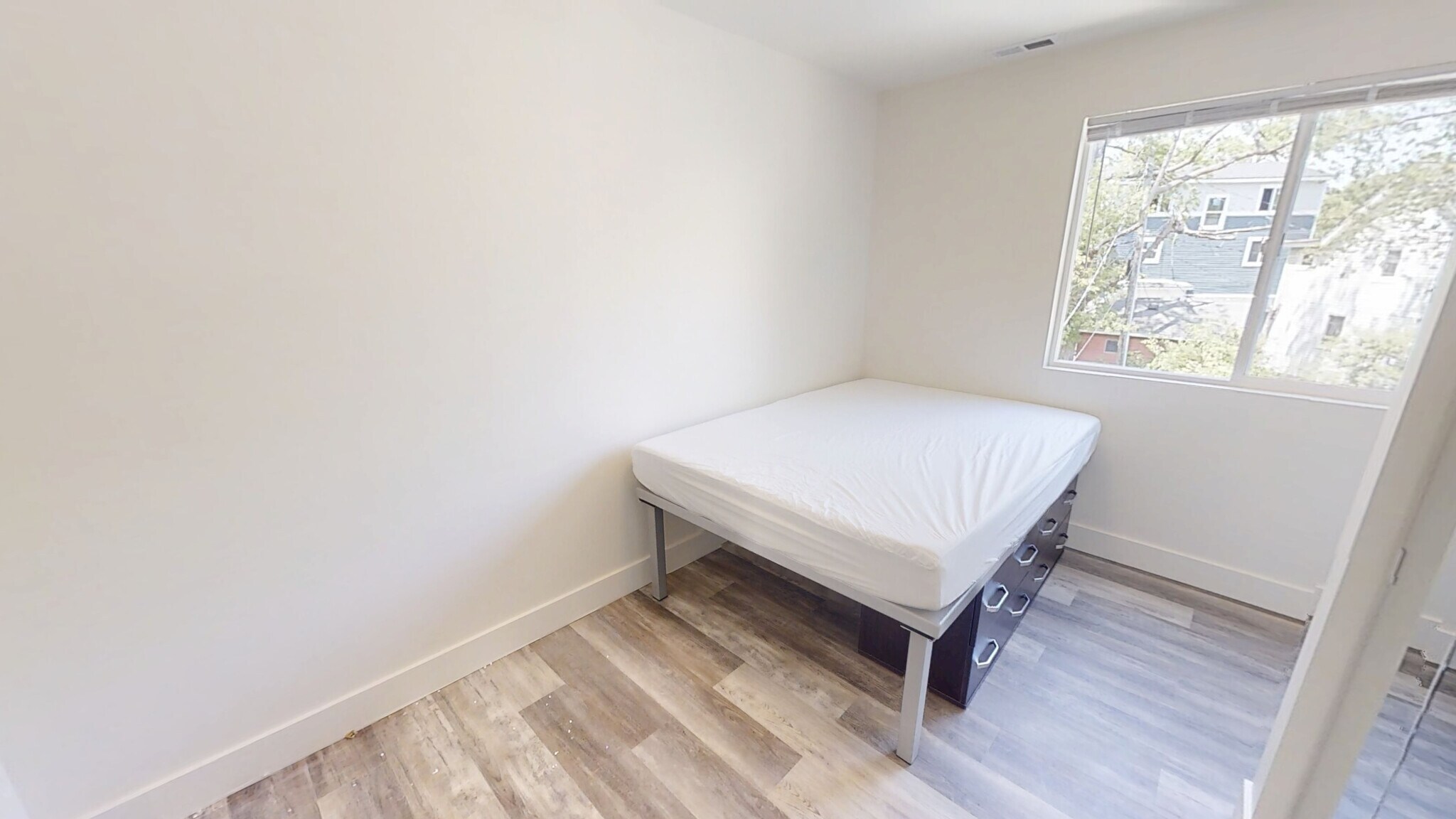 Unit 3 Bedroom 1 - 943 Dewey Ave